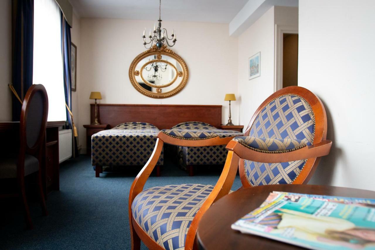 Villa-Hotel De Kroon Gennep 外观 照片